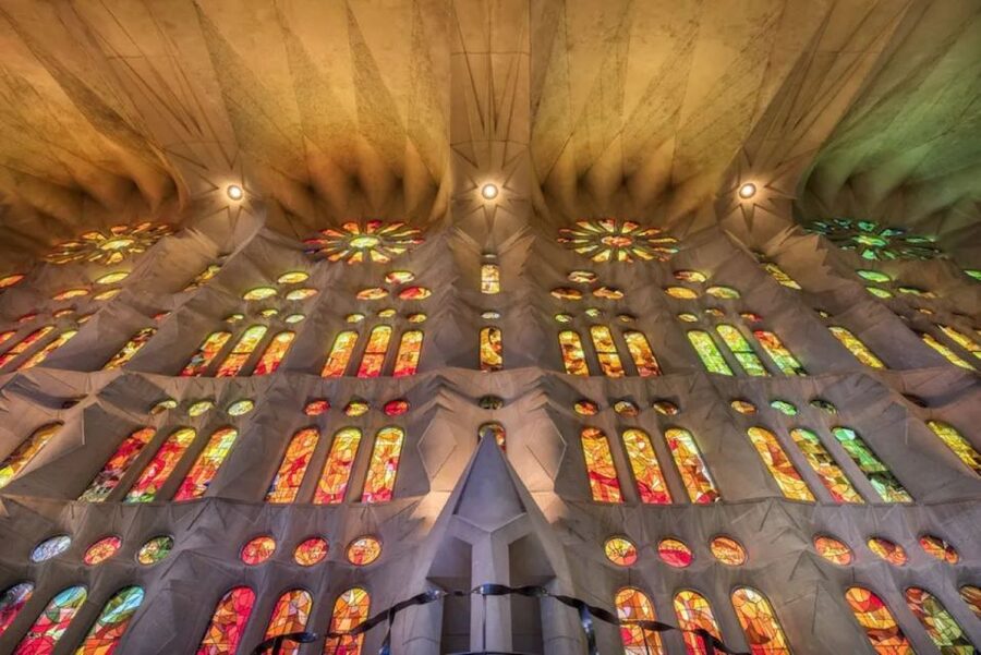 Barcelona: Sagrada Familia Skip The Line Insider Guided Tour - Price value: how $77 makes sense, when it does not