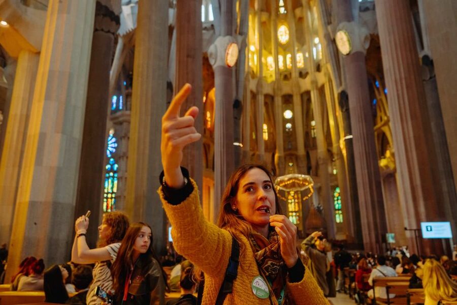 Barcelona: Sagrada Familia Tour w/Skip-the-Line Entry Ticket - Outside the basilica: facades that make sense before you enter