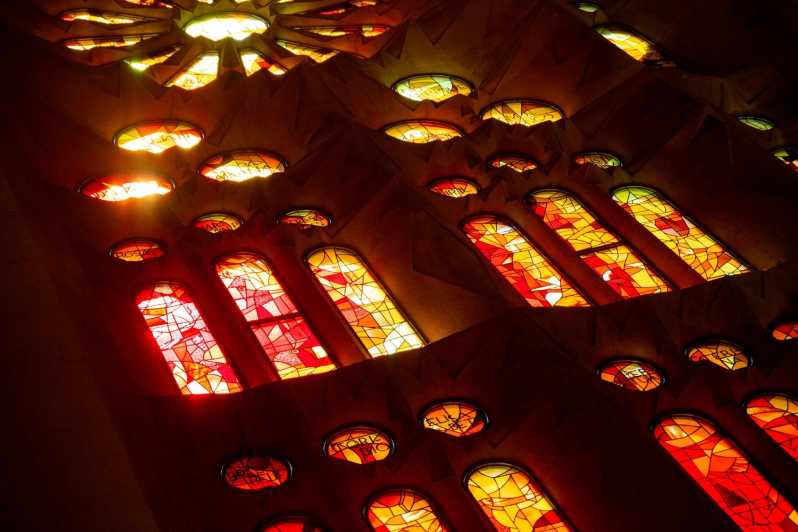 Barcelona: Sagrada Familia Tour with Optional Extras - Key highlights worth planning around