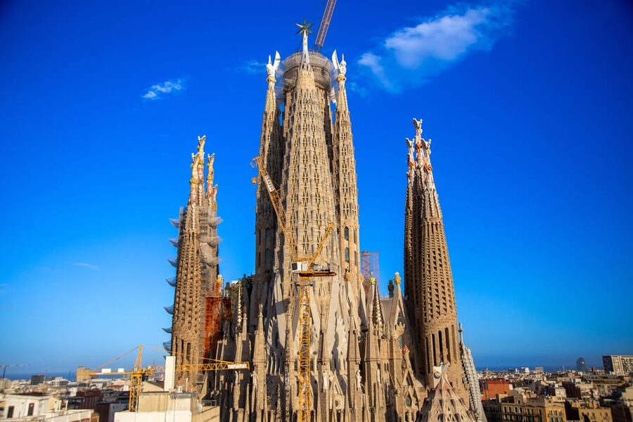 Barcelona: Sagrada Familia Tour with Optional Extras - Practical tips to make the day smoother