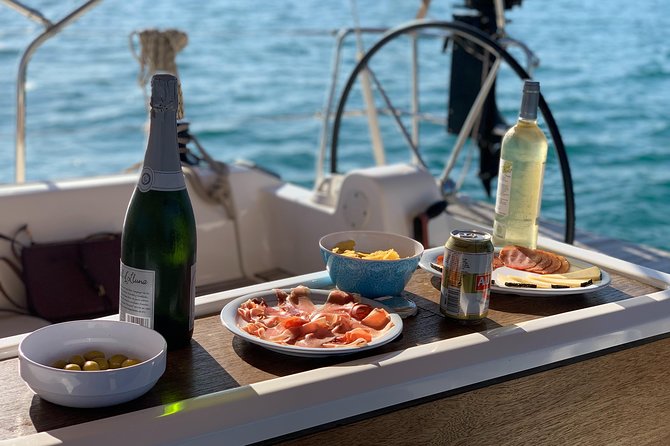 Barcelona Sailing: Light Snacks & Open Bar with Private Option - Should You Book This Barcelona Sailing Tour?