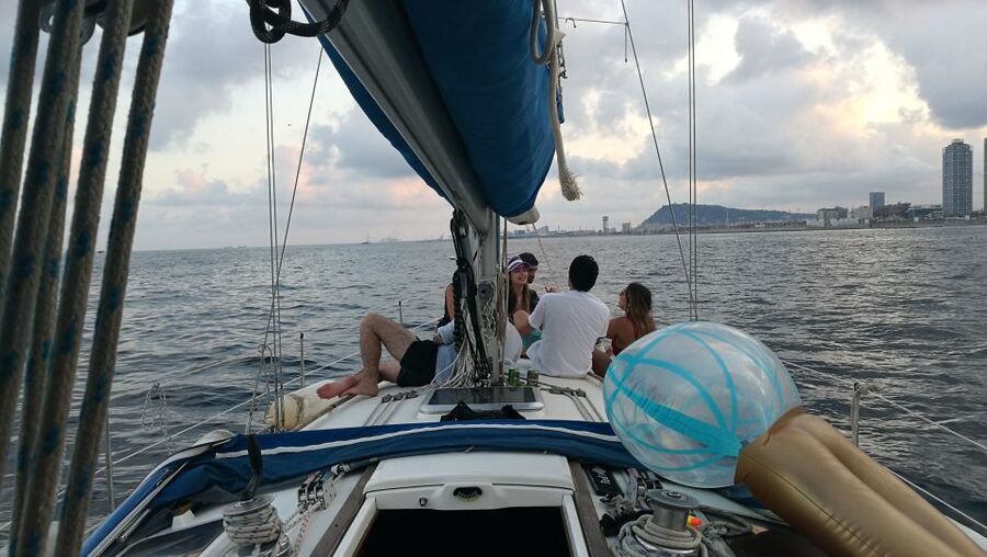 Barcelona: Sailing Trip with Drinks and Snacks - Port Olimpic to Sagrada Familia, from a totally new angle