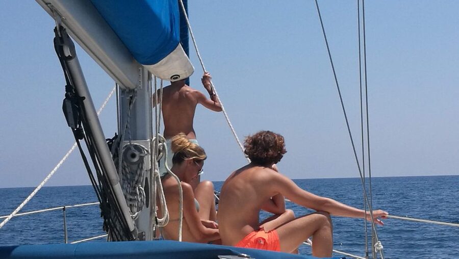 Barcelona: Sailing Trip with Drinks and Snacks - The 1.5-hour flow: safety brief, cruising, photo moments, and a real swim stop