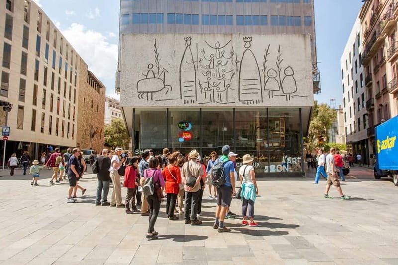 Barcelona: Small Group Picasso Tour with Picasso Museum - Stop 1, Gothic Quarter: Training, Art Ambition, and a Public Picasso Moment