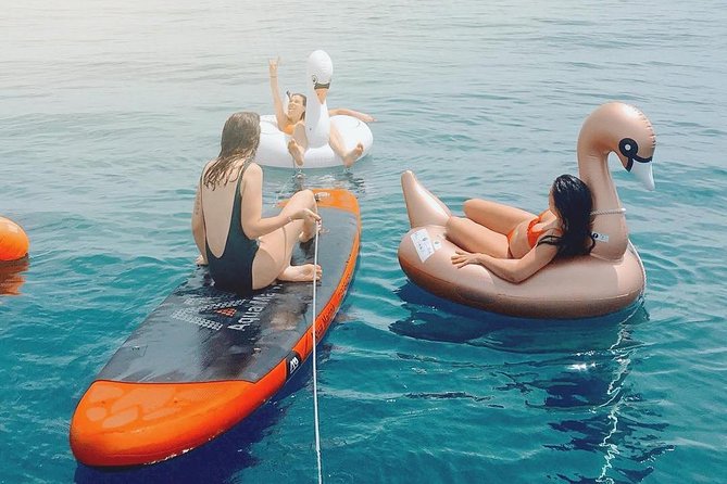 Barcelona Small Group Sailing with Snacks and Cava - Key points before you go