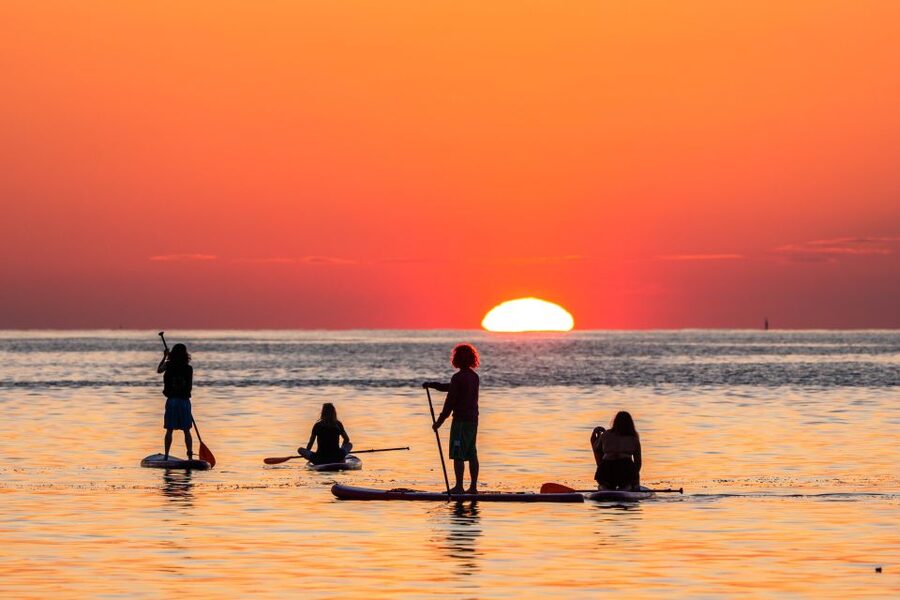 Barcelona: Sunrise Paddleboarding with Instructor and Photos - Who this fits best, and who should reconsider