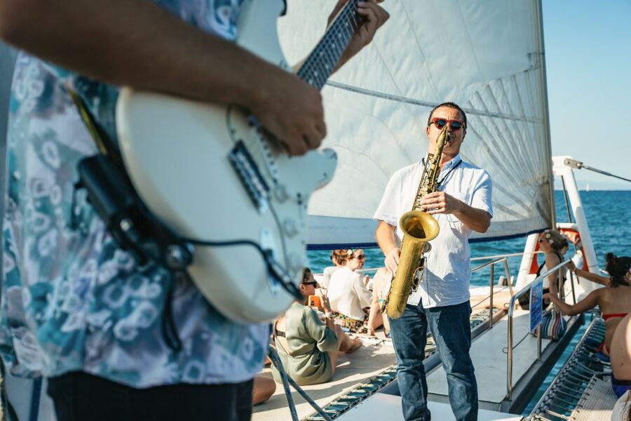 Barcelona: Sunset Catamaran Cruise with Live Music - Sunset Catamaran on Catamaran Orsom: the real vibe