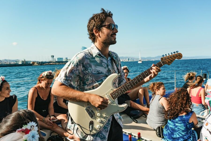 Barcelona: Sunset Catamaran Cruise with Live Music - Live jazz onboard: great energy, but know the limits