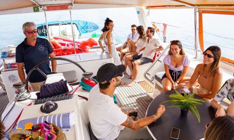 Barcelona: Sunset or Day Catamaran Cruise with Tapa & Drink - Sunset sailing: how to watch the skyline from the sea