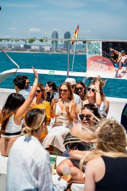 Barcelona: The Original Barcelona Boat Party - Getting on Board at The Coconut Club (Look for the goldfish)