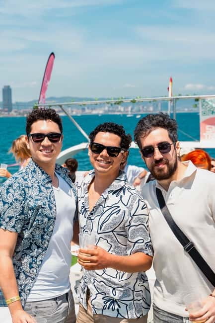 Barcelona: The Original Barcelona Boat Party - Two Hours on a Catamaran, With DJ Beats on the Sea