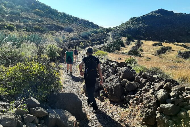 Barranco de las Vacas, caves & village by Sky Rebels local guides - Stop 1: Tobas De Colores del Barranco de las Vacas (the Instagram moment)
