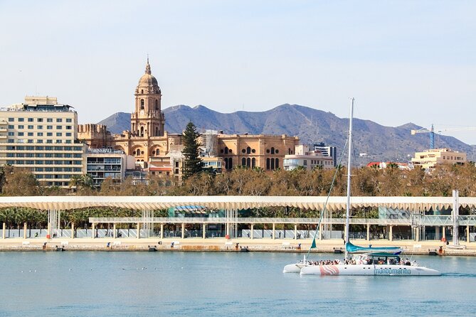 Bay of Malaga Catamaran Sailing - What to wear and bring for Málaga Bay in real conditions