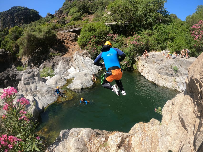 Benahavís: Canyoning Guided Tour at Guadalmina River - Where you start in Benahavís and why timing matters