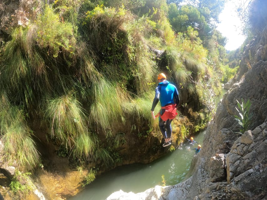 Benahavís: Canyoning Guided Tour at Guadalmina River - The first trail segment: a beginner-friendly route inside narrow canyon walls