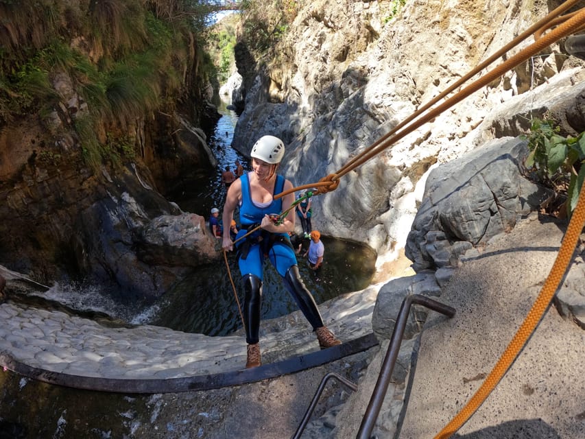 Benahavís: Canyoning Guided Tour at Guadalmina River - Swimming and optional jumps: how the adrenaline points are designed
