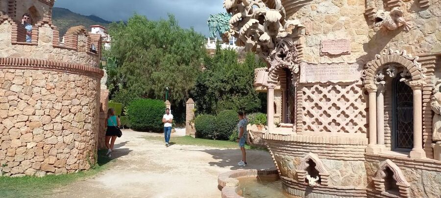 Benalmadena: Colomares Castle Tour with Entry Ticket - Key Points You Should Know Before You Go