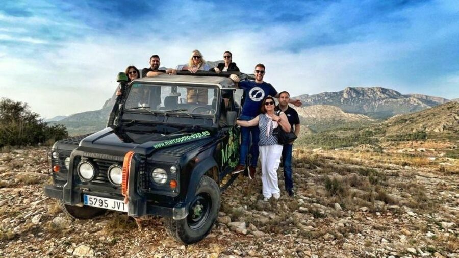 Benidorm: Guided Jeep Trip to Guadalest and Algar Falls - Climbing Toward 1000m: The Panoramas You Earn