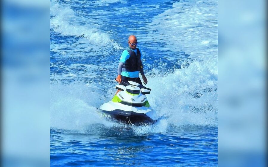 Benidorm: Jet Ski Tour with Instructor - Instructors, Languages, and the Human Side of the Day