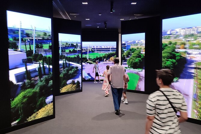 Bernabéu Stadium Guided Tour With Optional Megafan Upgrade - Guides Matter: High-Energy Storytelling You Can Follow