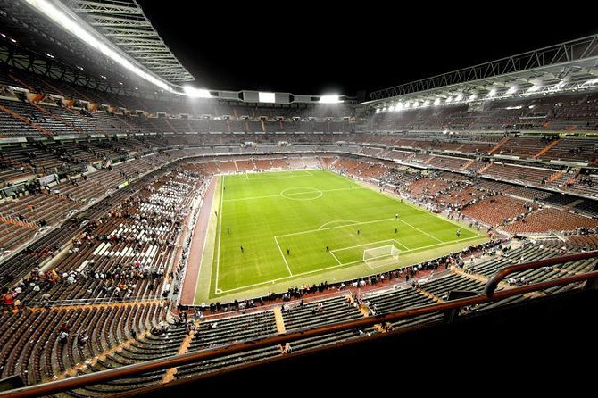Bernabeu Stadium & Real Madrid Museum Guided Tour - Entering Bernabéu Tour Mode: Where You Meet and How It Flows