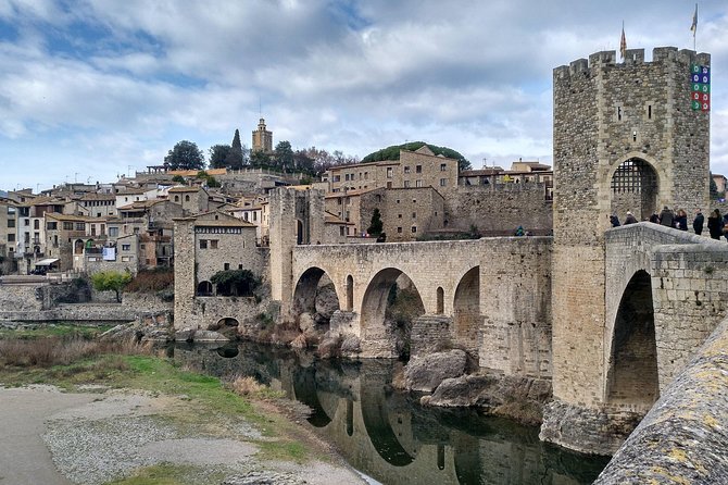 Besalu & 3 Medieval Towns Small Group Tour with Hotel Pick-Up - Vic’s Plaça Major, the Cathedral Styles, and the Roman Temple