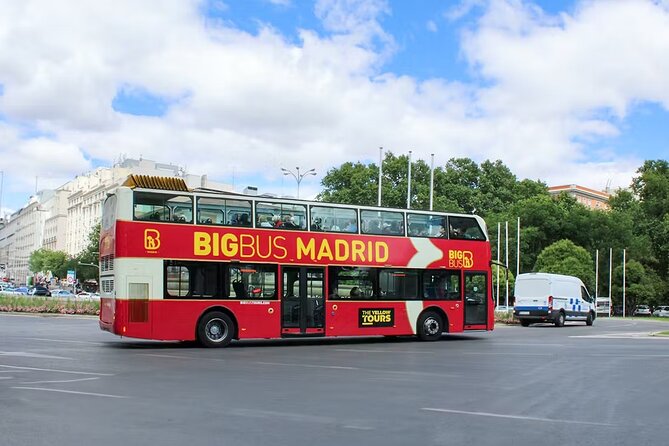 Big Bus Madrid Panoramic City Tour - Live guide performance, accents, and pacing you can plan around