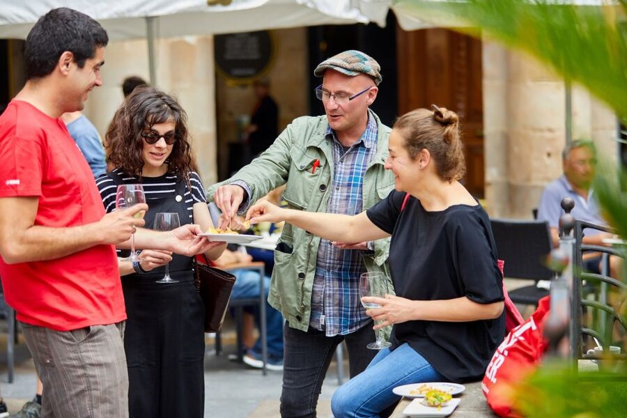 Bilbao: Exclusive Food & Wine Tasting Tour with Local Guide - Casco Viejo, pintxos, and the Basque friend-circle vibe