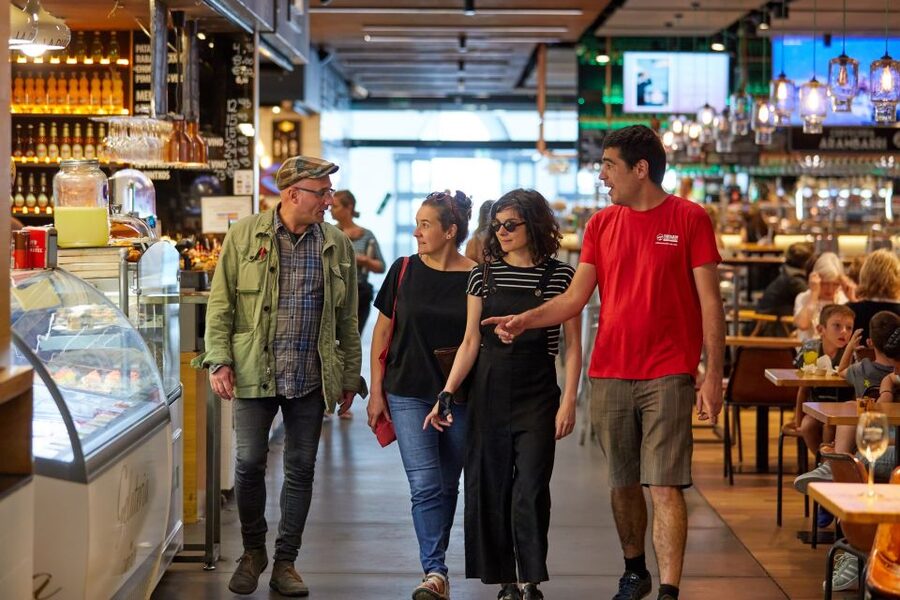 Bilbao: Exclusive Food & Wine Tasting Tour with Local Guide - Meet at Tourne Bilbao on Villarías street, then let the evening flow