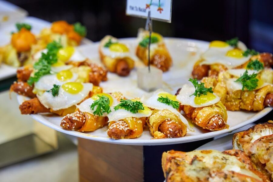 Bilbao: Exclusive Food & Wine Tasting Tour with Local Guide - Who should book this Bilbao pintxos and wine tour