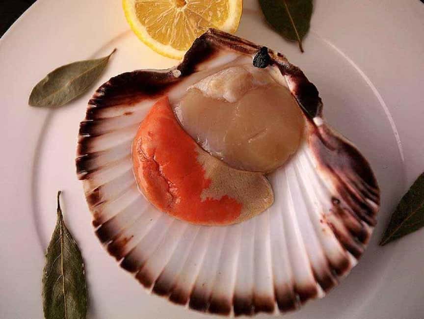 Bilbao: Guggenheim Museum Skip-the-Line Guided Tour & Dinner - The dinner pairing: Basque tradition with a modern grilled focus