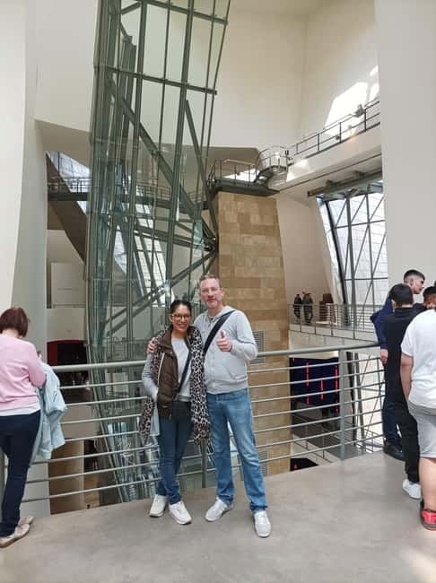 Bilbao: Guggenheim Museum Tour with Skip-the-Line Tickets - The small-group setup: better focus, less museum chaos