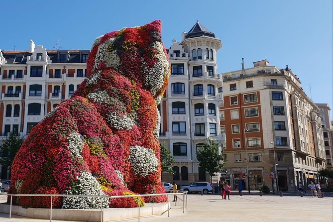 Bilbao Walking Small Group Tour - Plaza Nueva and the downtown corridor along the Nervión