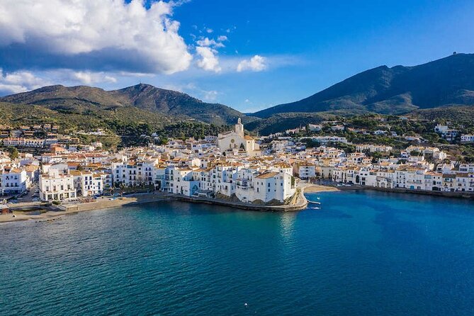 Boat Trip to Cadaqués from Roses with STOP 1:30h/2H/ in Cadaqués - Boat Comfort and Crew Help: What Makes It Feel Easy