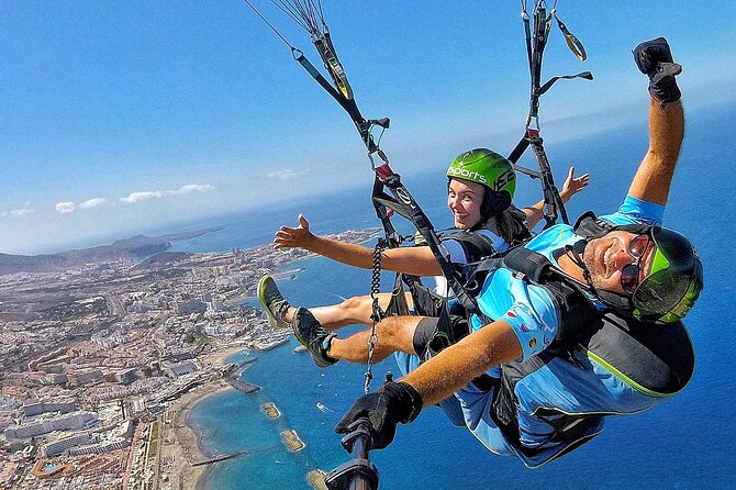 BRONZE tandem paragliding flight in South Tenerife, free pick up - The hillside launch: follow the run cue and keep calm