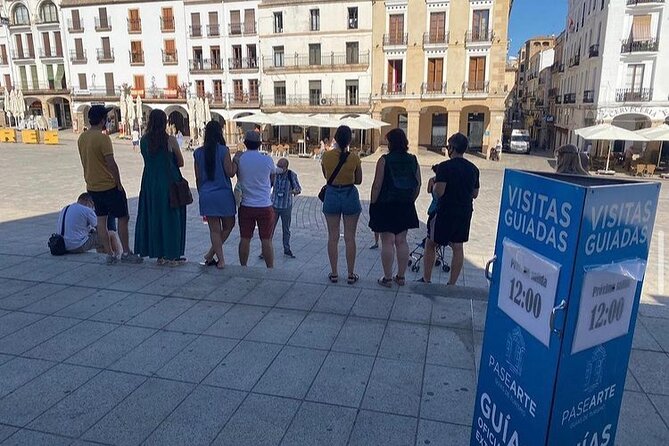 Cáceres essential - Where the tour starts: Pl. Mayor as your easy anchor