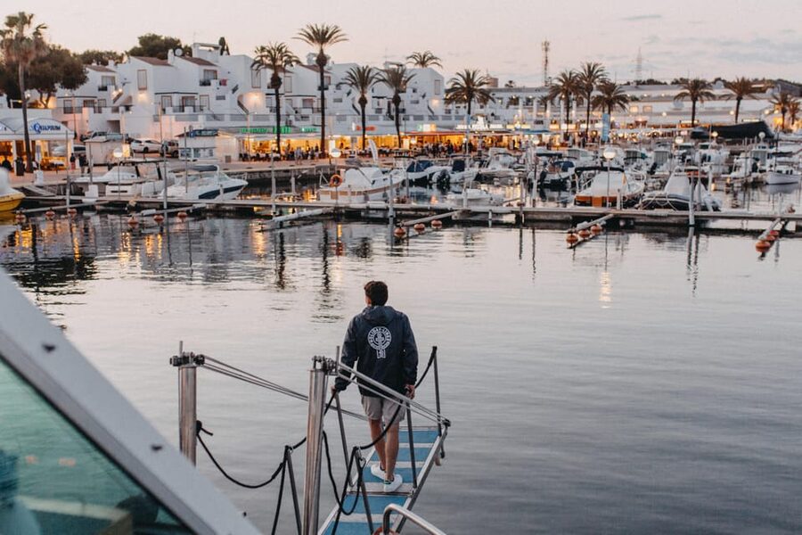 Cala'n Bosch: 2-Hour Sunset Sightseeing Tour - Who this Menorca sunset cruise suits best