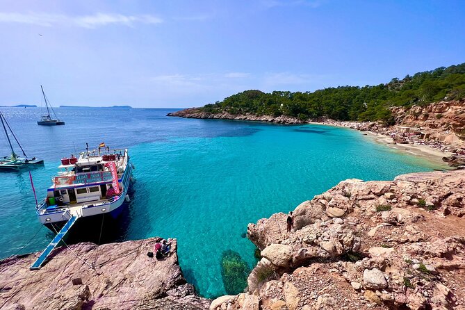 Cala Salada and Unspoiled North Beach Tour. Snorkelling and Aquarium - Ibiza North Coast by Boat: what makes this cruise fun