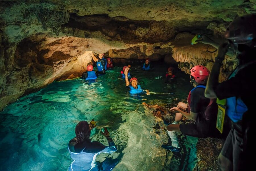 Cala Varques: Guided Sea Caves Kayak & Snorkeling Expedition - Wheelchair accessible, and how that can affect your day