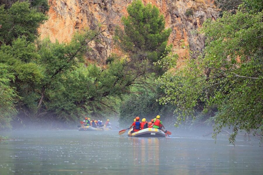 Calasparra: Almadenes Canyon Rafting with Caves and Rock Art - Calasparra rafting that mixes water time with ancient art