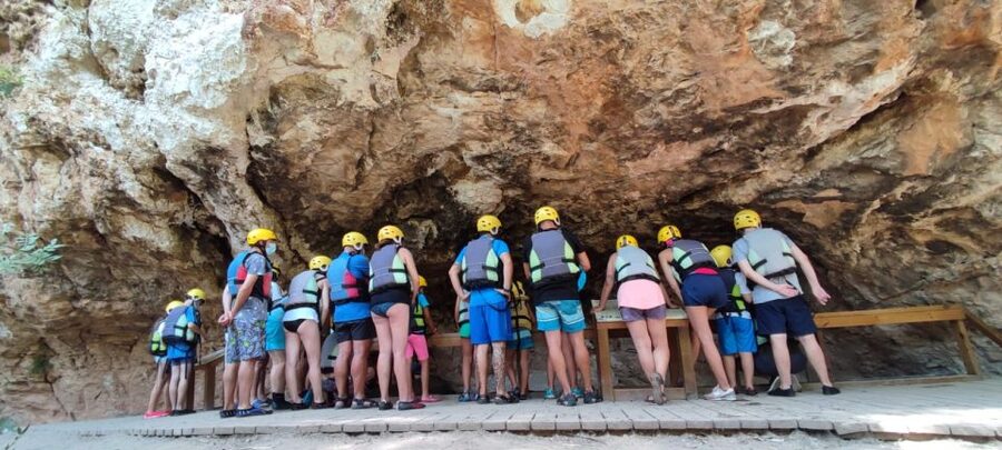 Calasparra: Almadenes Canyon Rafting with Caves and Rock Art - Monigotes Cave: UNESCO rock art and a hands-on workshop moment