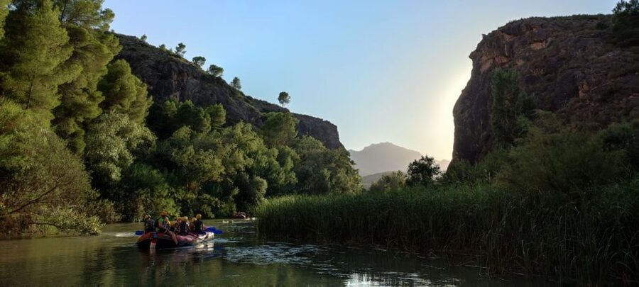Calasparra: Almadenes Canyon Rafting with Caves and Rock Art - Viewpoint time: quick walking, big picture moments