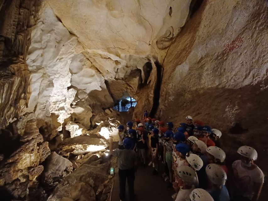Calasparra: Cueva del Puerto Entry Ticket with Guided Tour - Key things you will notice fast