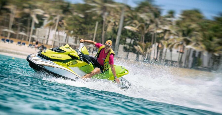 Caleta de Fuste: Jet Ski Circuit Experience - The 20-minute circuit: what you do on the bay