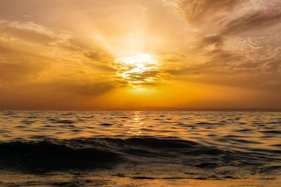 Calpe: Sunset Cruise with Sparkling Wine - Music and cava: why this small package feels like a real treat