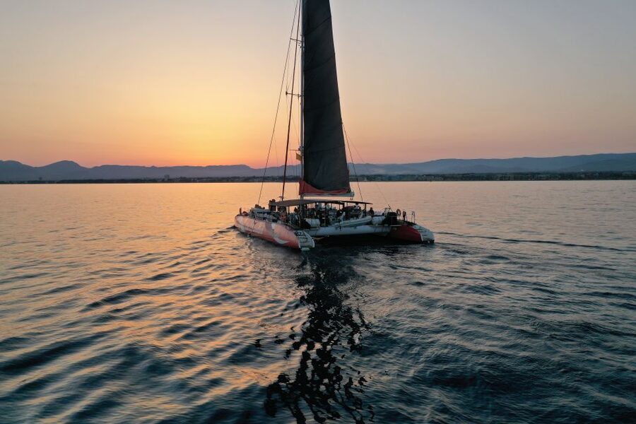 Cambrils: Sunset Catamaran Cruise with Drinks - Why a Cambrils sunset catamaran is more than just pretty views
