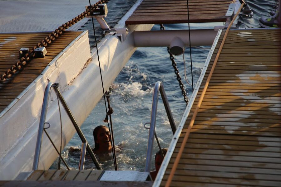 Cambrils: Sunset Catamaran Cruise with Drinks - Common catches to know before you go