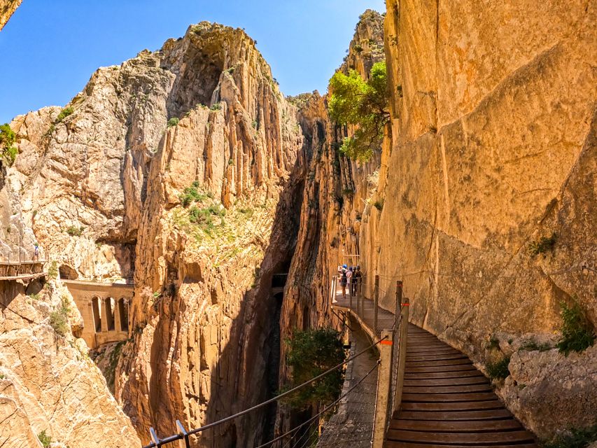 Caminito del Rey: Entry Ticket and Guided Tour - What to bring, and what to skip: the gear rules that keep the day smooth