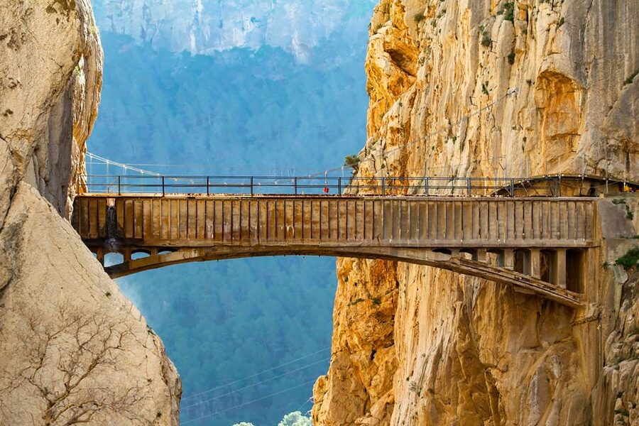 Caminito del Rey: Guided Tour and Entry Ticket - Views and the best moments, when the walk gets real