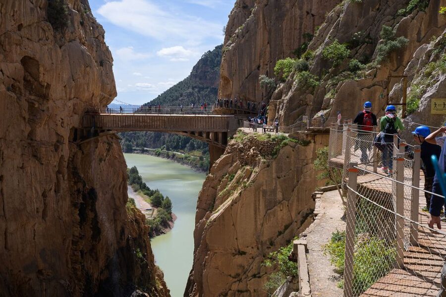 Caminito del Rey: Guided Tour with 1 Drink and Shuttle Bus - Price and what you actually get for $44